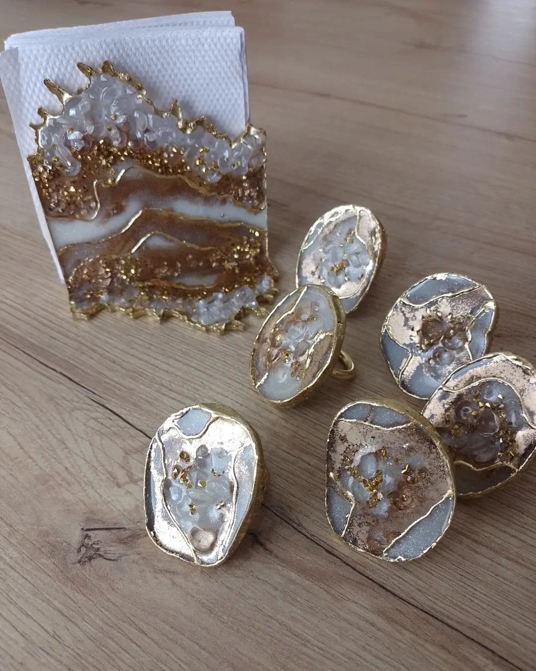 Geoda blanco y Dorado - View 1